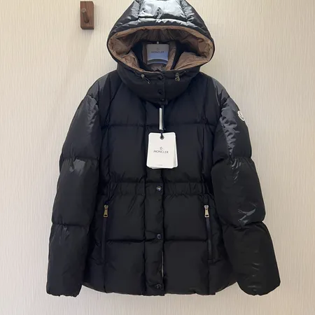 モンクレール偽物人気