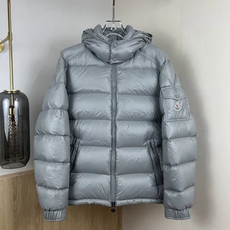 モンクレール偽物人気