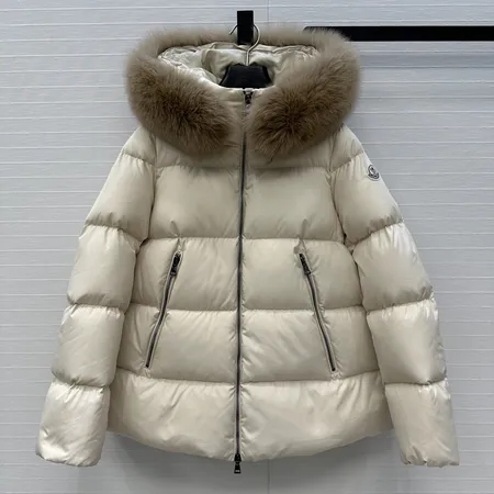 モンクレール偽物人気