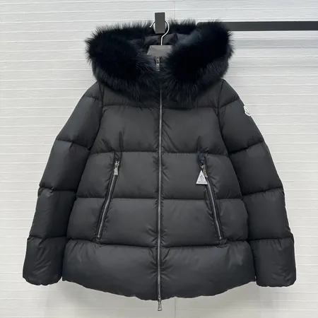 モンクレール偽物人気