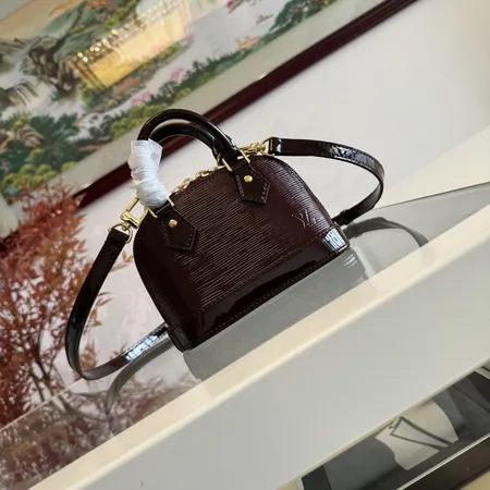 ルイヴィトン バッグ