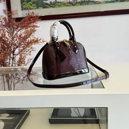 ルイヴィトン バッグ