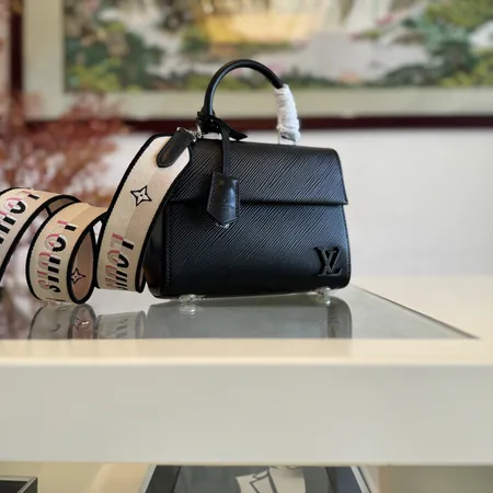 ルイヴィトン バッグ