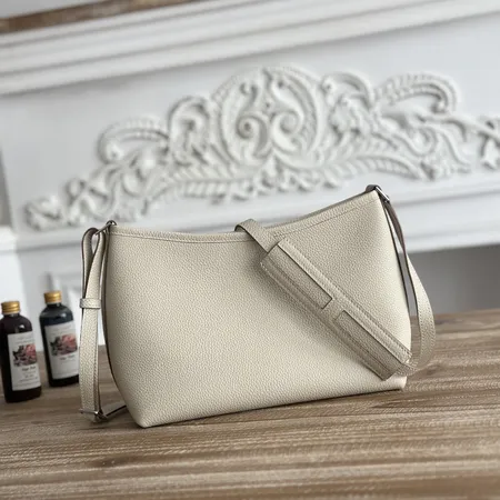 ルイヴィトン バッグ