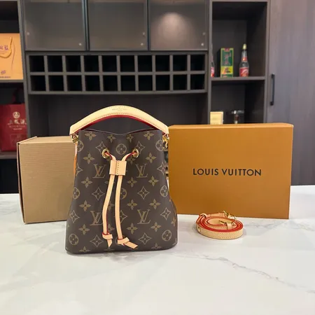 ルイヴィトン バッグ