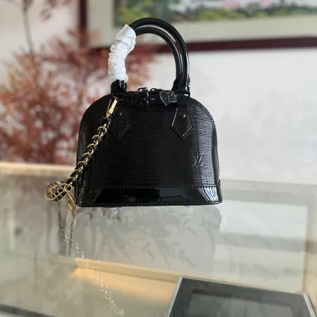 ルイヴィトン バッグ