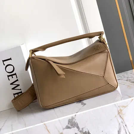LOEWE フェザーライト パズルバッグ スモール スーパー コピー