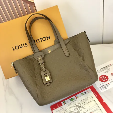 ルイヴィトン バッグ