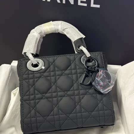 ディオールバッグ