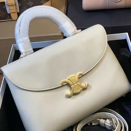CELINE ティーン ニノ 118113GG2.01CR スーパー コピー