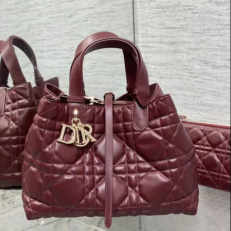 ディオールバッグ