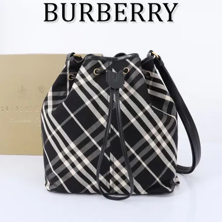 BURBERRY バーバリー デュアルカラー ラージ トートバッグ モデル2422