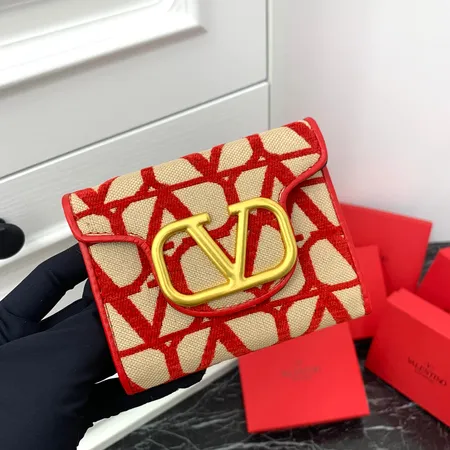 ヴァレンティノ スーパーコピー