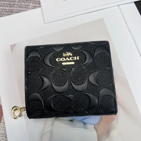 COACH レリーフ チェーン ミニウォレット C6942 スーパー コピー