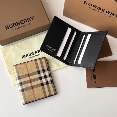 BURBERRY ヴィンテージチェック 二つ折りウォレット スーパー コピー
