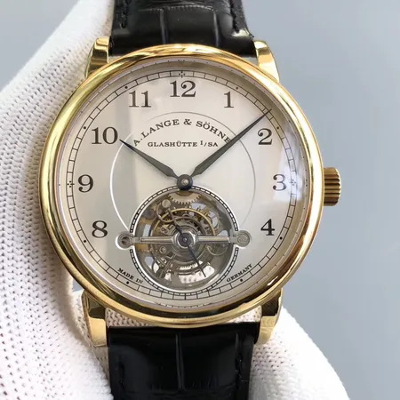 アーランゲウントゾーネ偽物人気