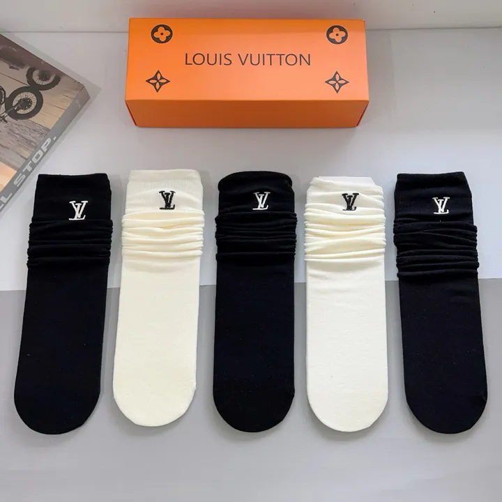 スーパーコピー ルイヴィトン 靴下