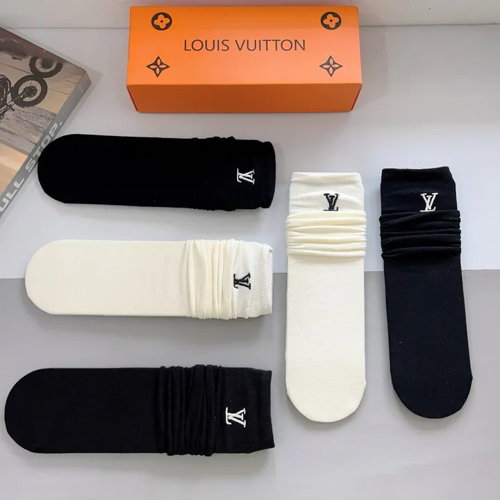 スーパーコピー ルイヴィトン 靴下