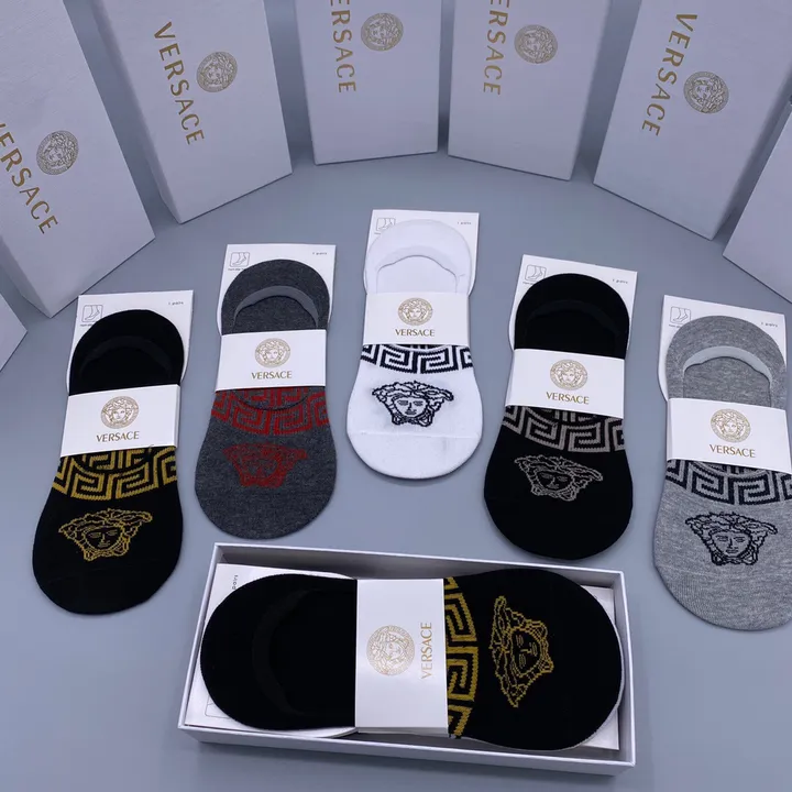 スーパーコピー ヴェルサーチ 靴下