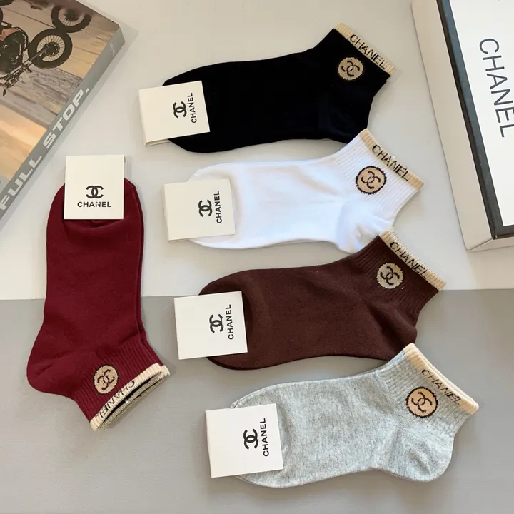 スーパーコピー シャネル 靴下