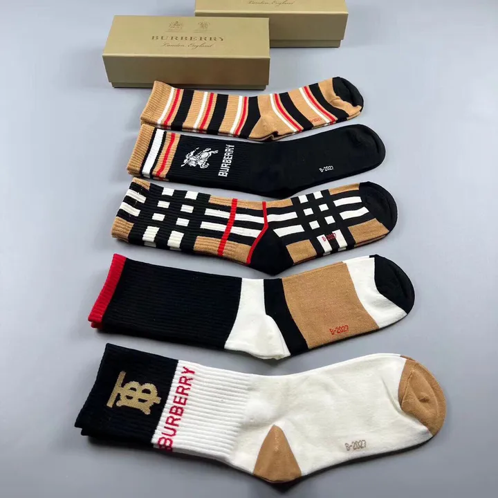 スーパーコピー バーバリー ス 靴下