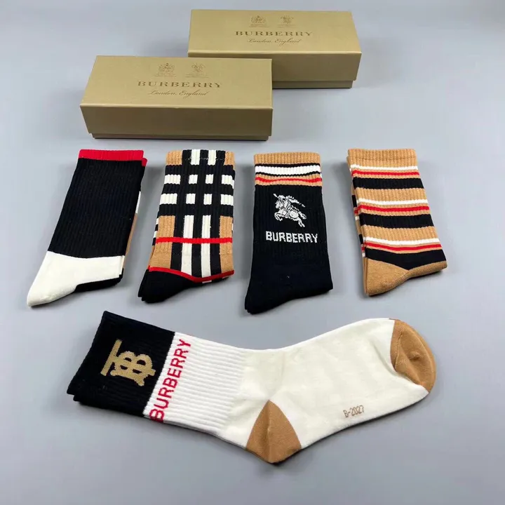 スーパーコピー バーバリー ス 靴下