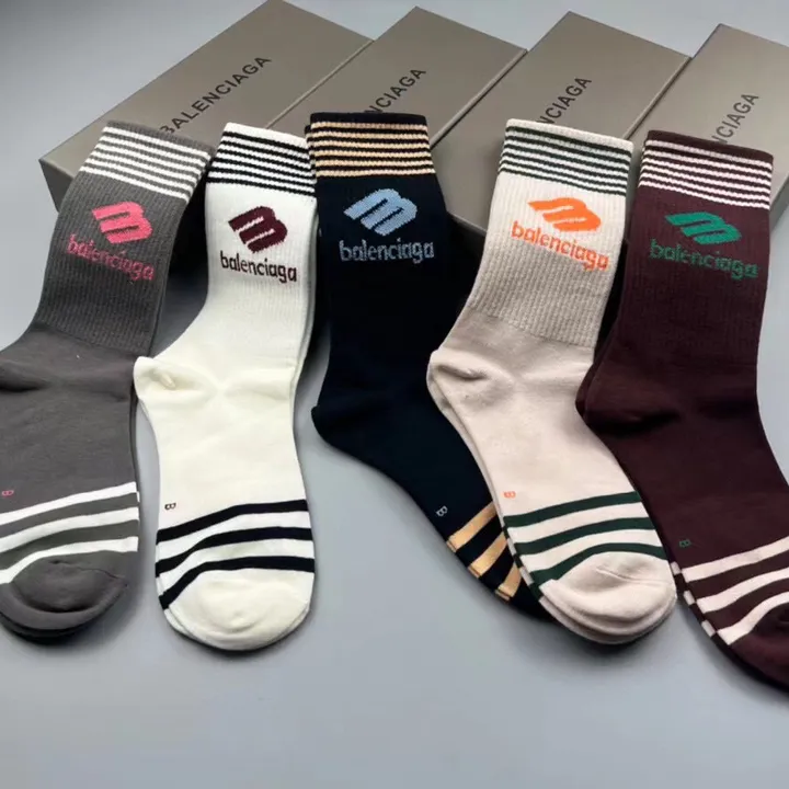 スーパーコピー バレンシアガ 靴下