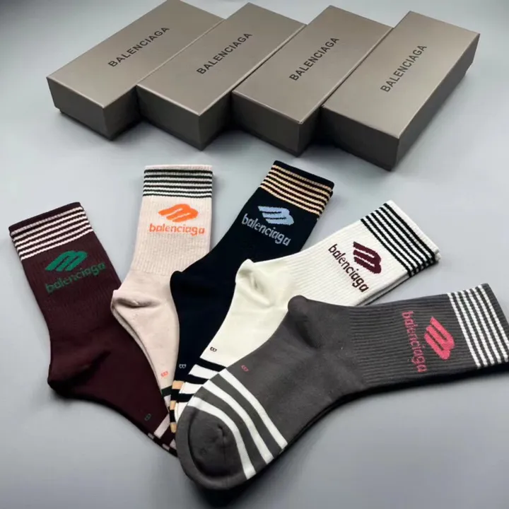 スーパーコピー バレンシアガ 靴下
