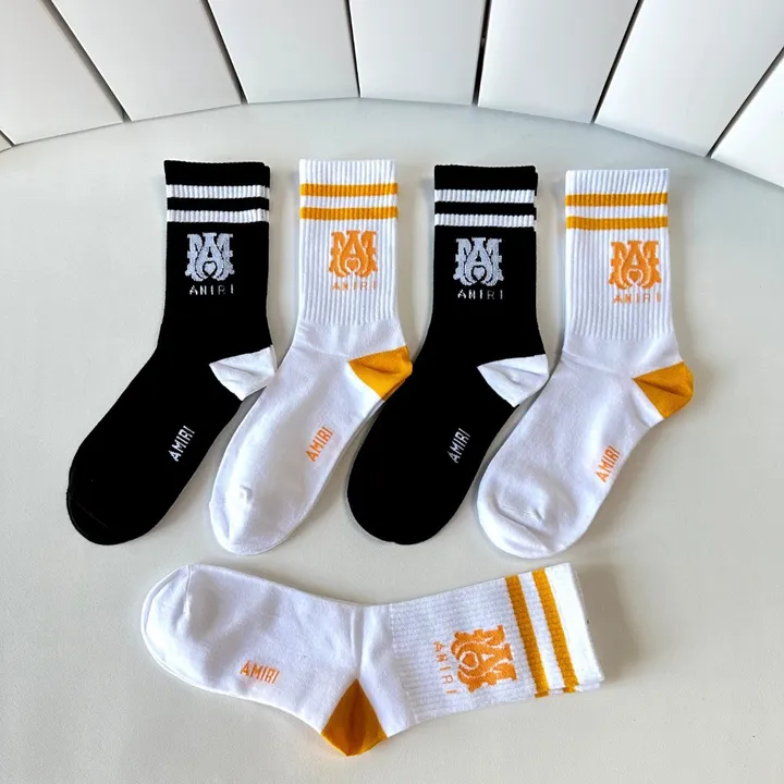 スーパーコピー ディオール 靴下