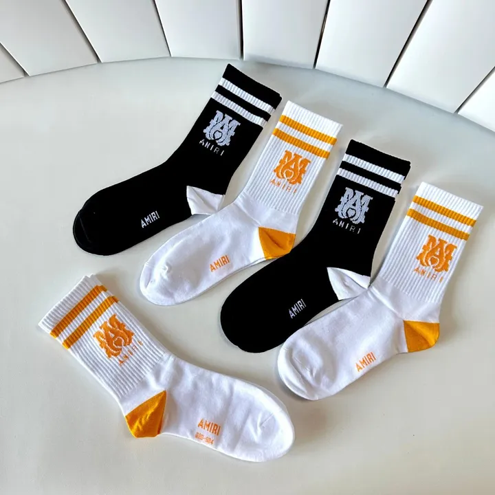 スーパーコピー ディオール 靴下