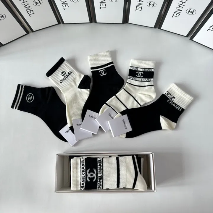 スーパーコピー シャネル 靴下