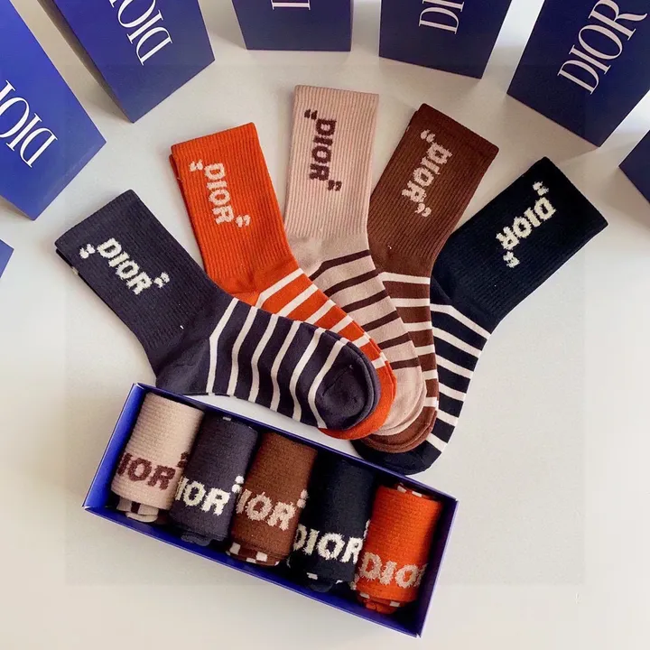 スーパーコピー ディオール 靴下