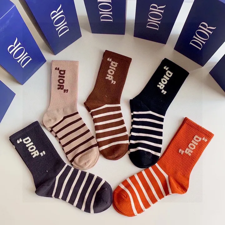 スーパーコピー ディオール 靴下