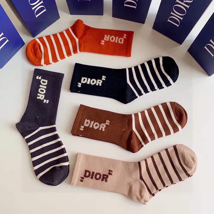 スーパーコピー ディオール 靴下
