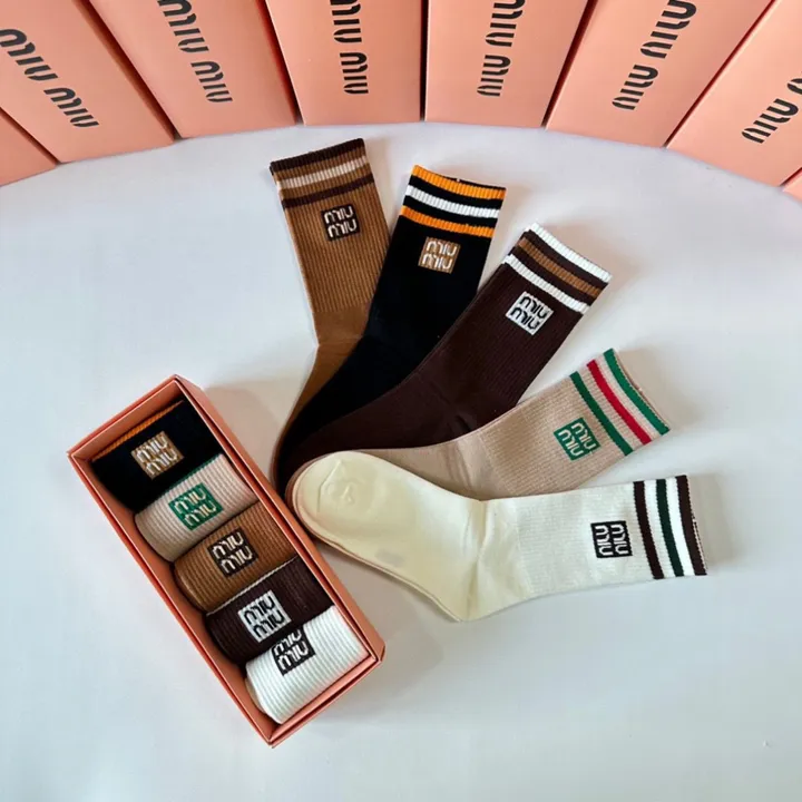 スーパーコピー ミュウミュウ 靴下