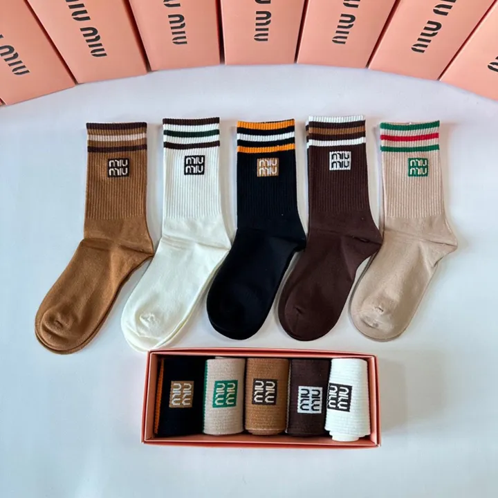 スーパーコピー ミュウミュウ 靴下