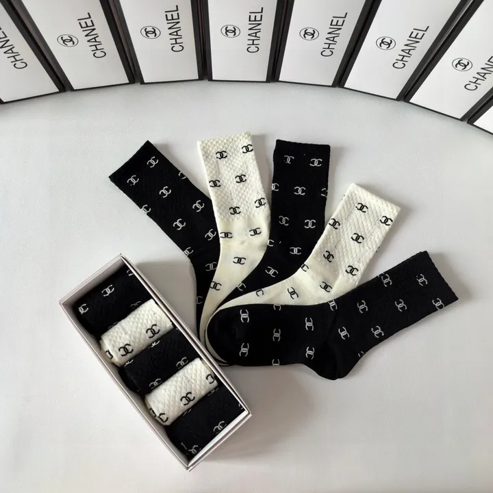 スーパーコピー シャネル 靴下