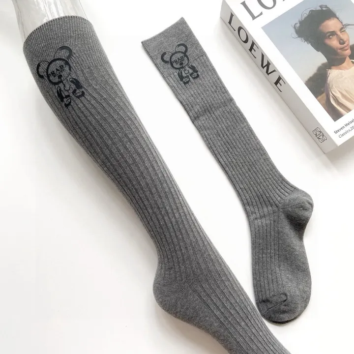 スーパーコピー プラダ 靴下