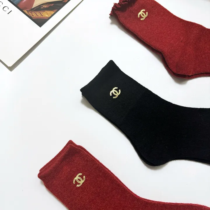 スーパーコピー シャネル 靴下