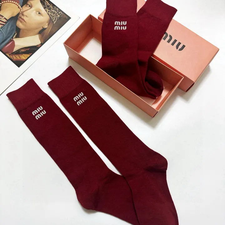 スーパーコピー ミュウミュウ 靴下