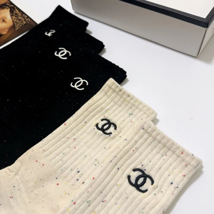 スーパーコピー シャネル 靴下
