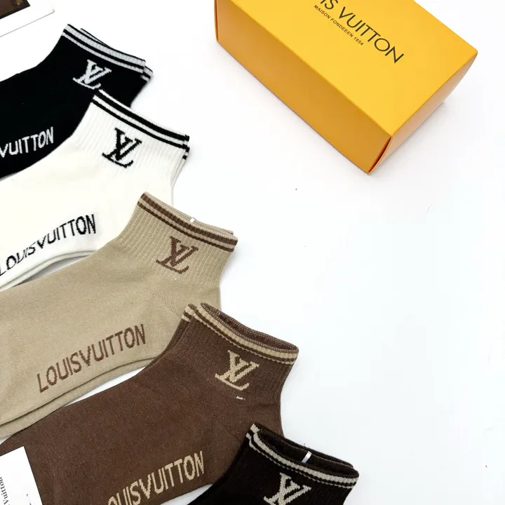 スーパーコピー ルイヴィトン 靴下
