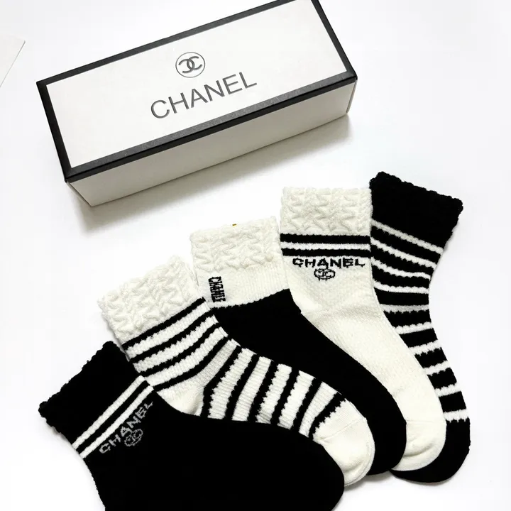 スーパーコピー シャネル 靴下