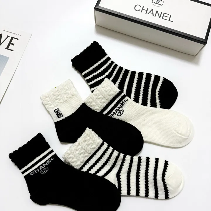 スーパーコピー シャネル 靴下