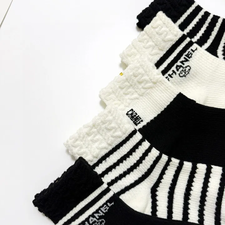 スーパーコピー シャネル 靴下