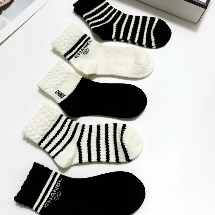 スーパーコピー シャネル 靴下