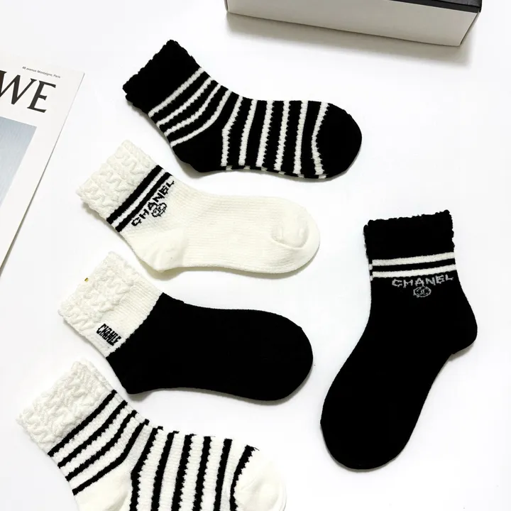 スーパーコピー シャネル 靴下