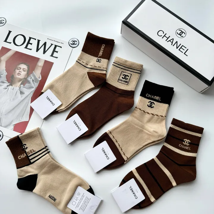 スーパーコピー シャネル 靴下