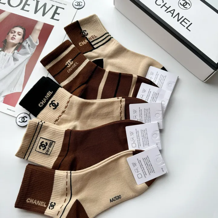 スーパーコピー シャネル 靴下