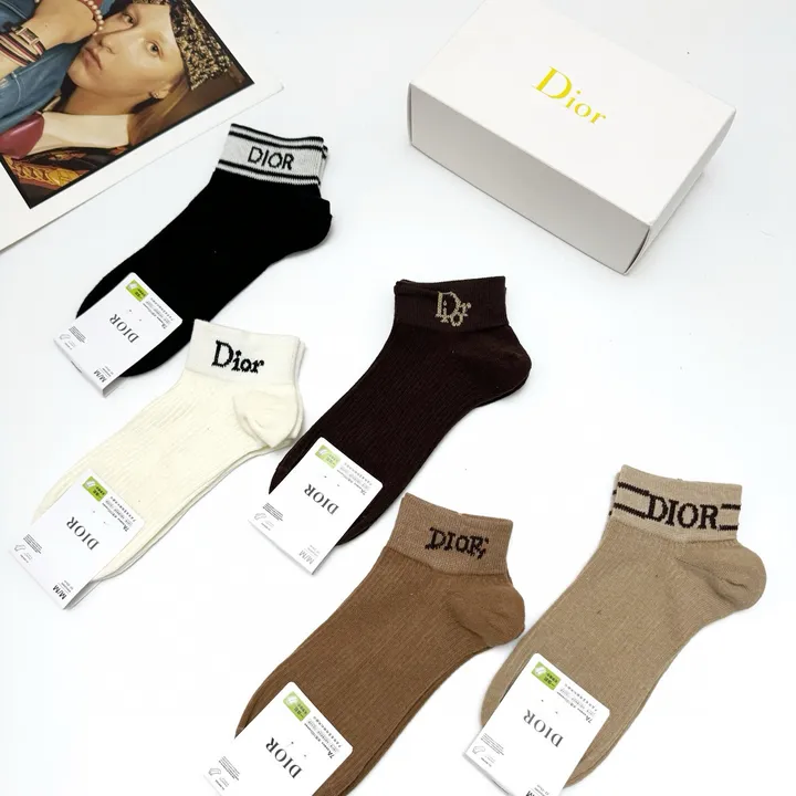 スーパーコピー ディオール 靴下